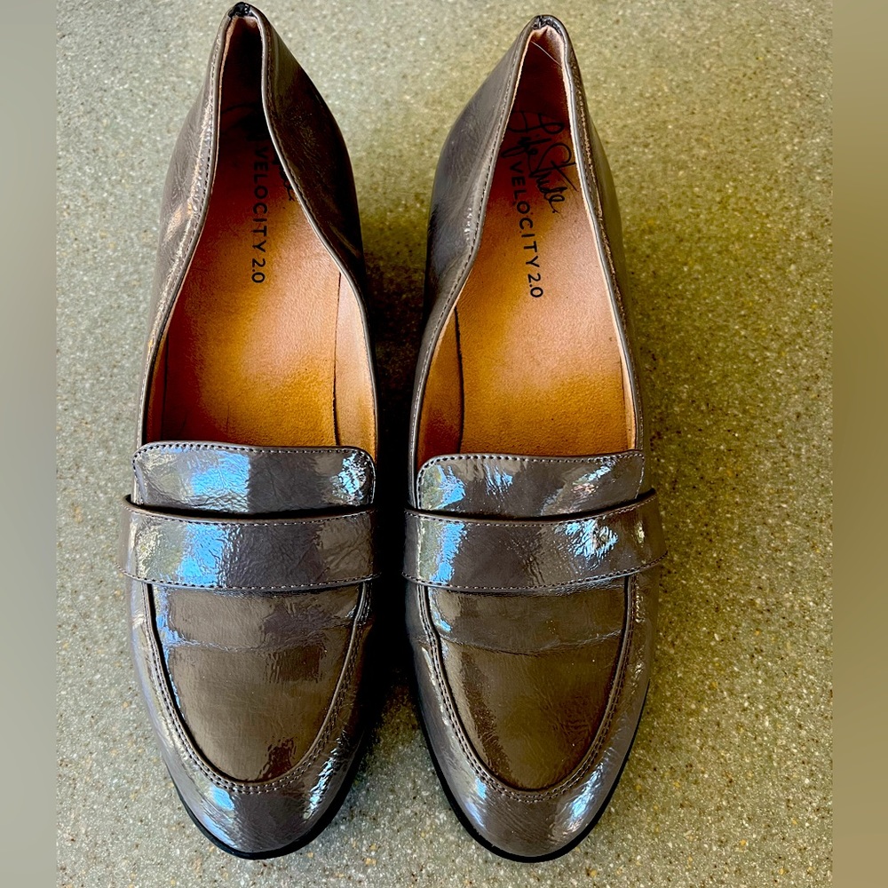 LifeStride Grey Velocity 2.0 heels